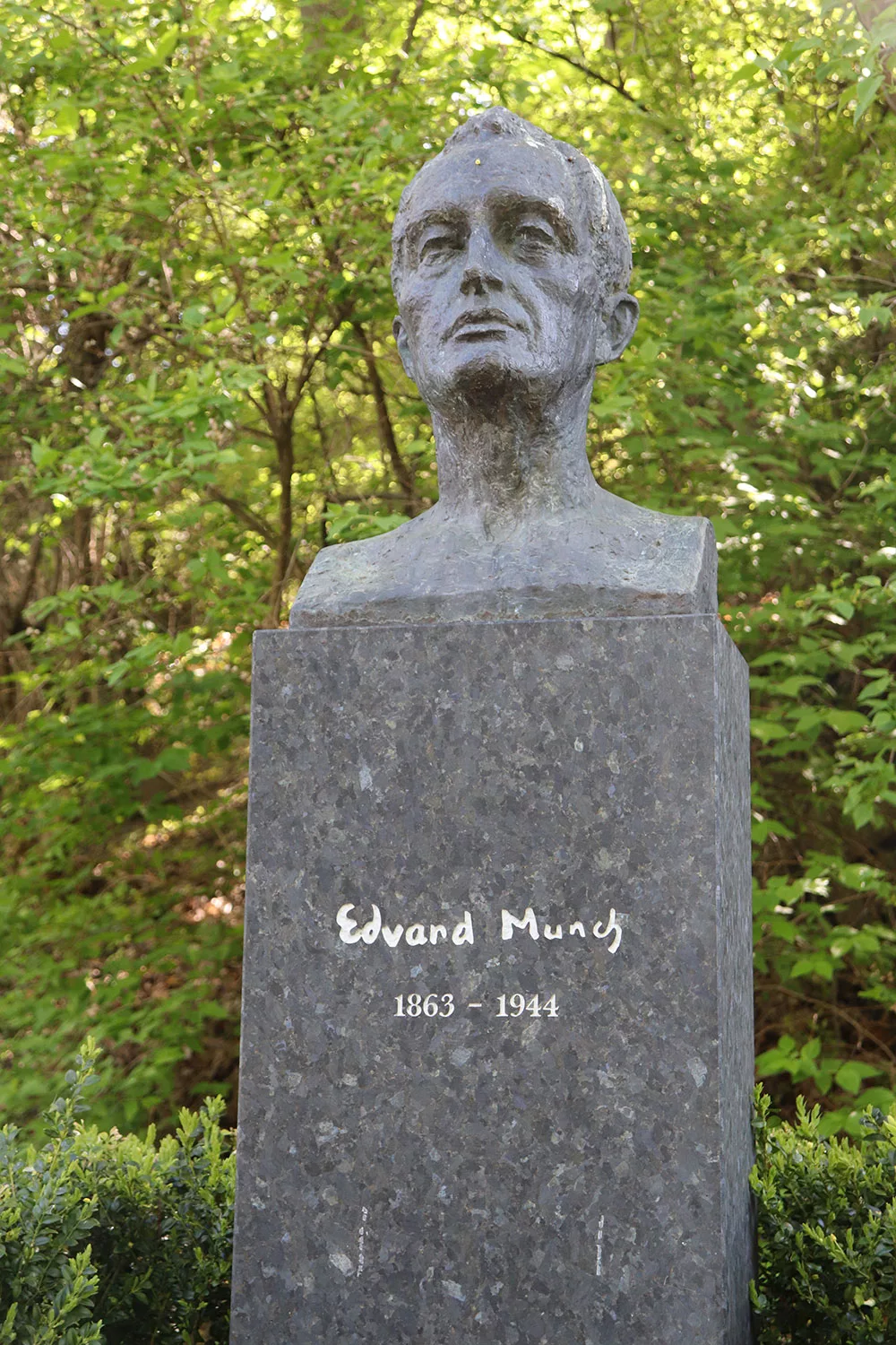 Edvard Munch Grave Oslo
