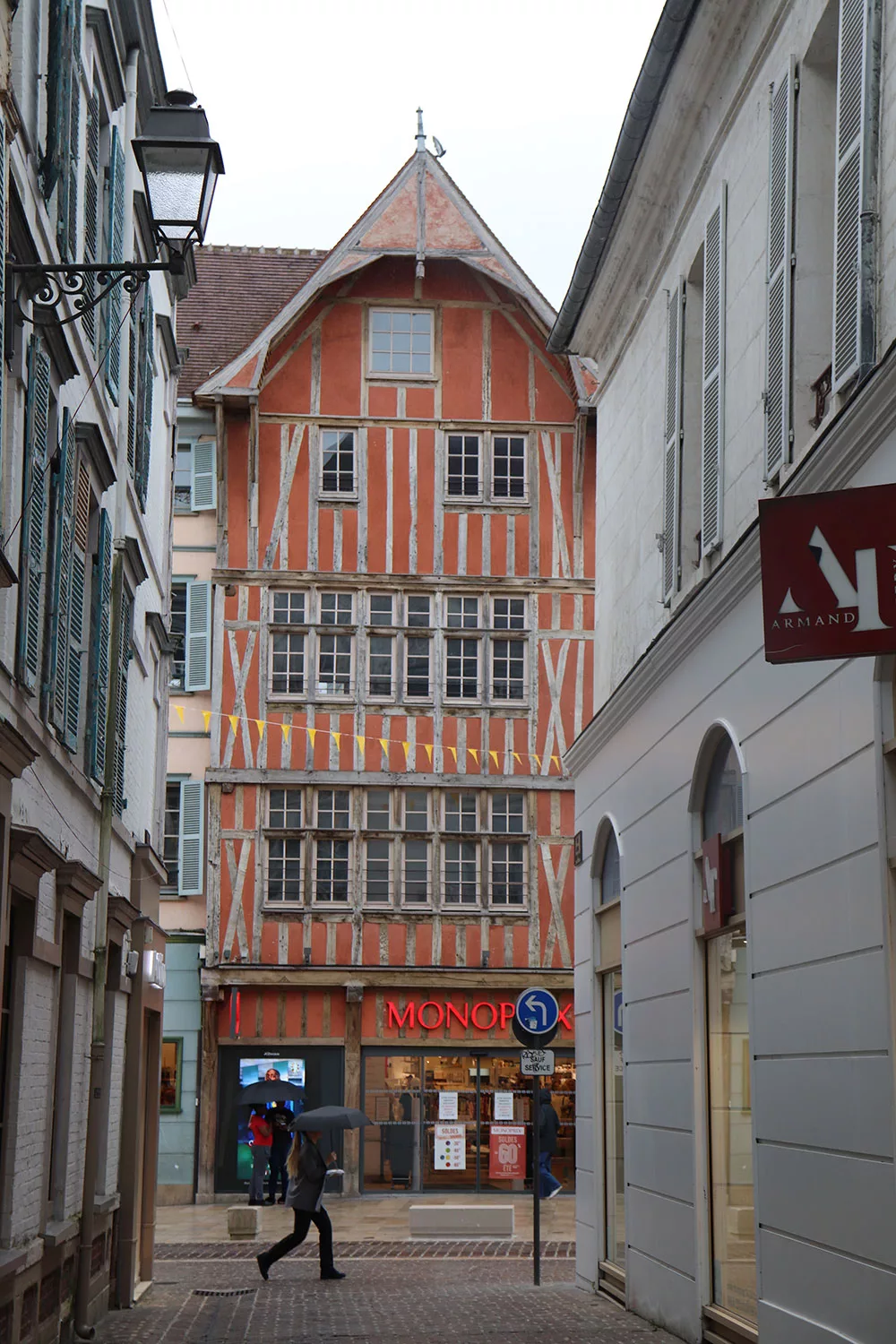 Troyes