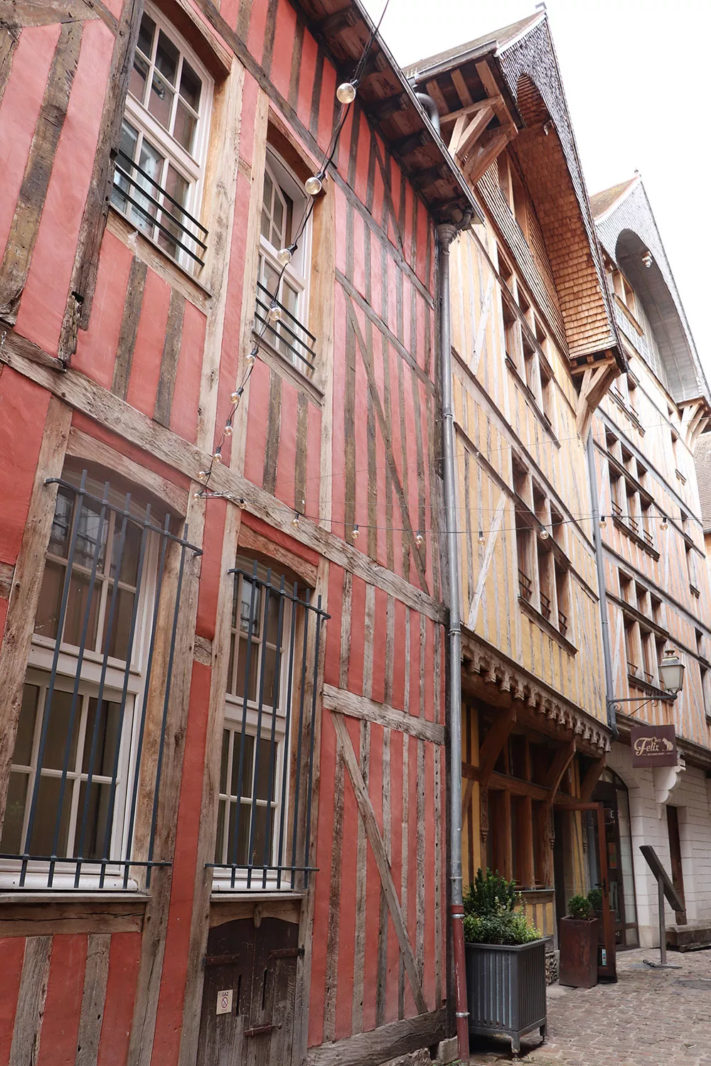 Troyes