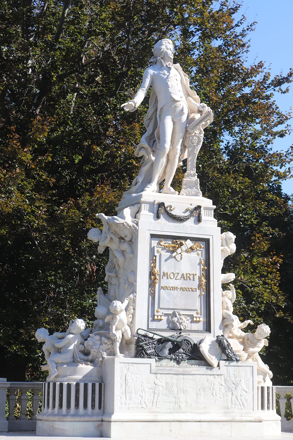 Mozart Statue, Vienna